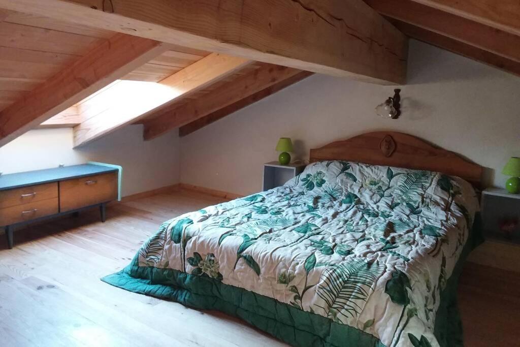 Loft La Rose Desiree Gite 3 Etoiles Chalencon Exteriér fotografie